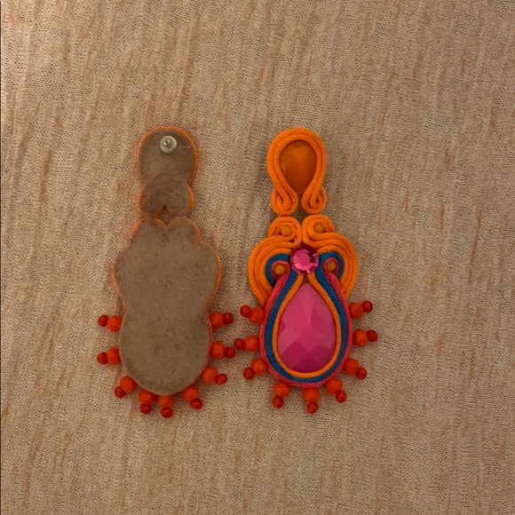 Earrings - Picture 2 of 3